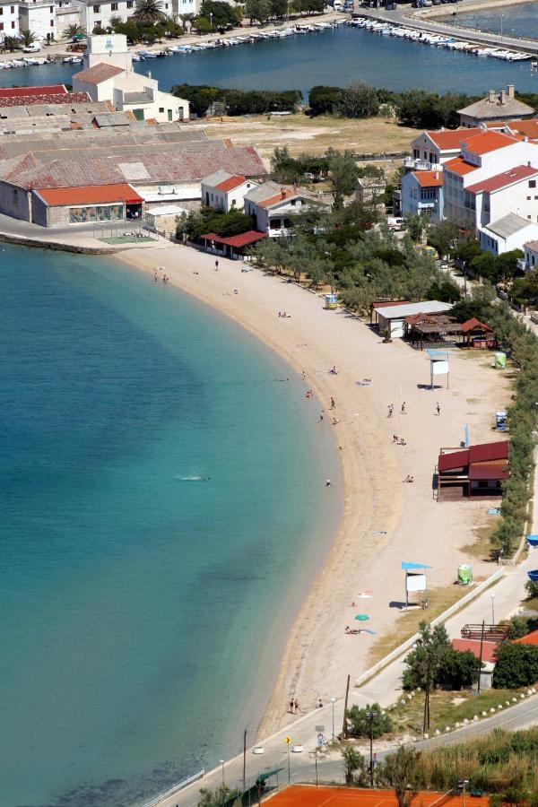 Apartments By The Sea Pag - 11778 Pag Town Exteriér fotografie