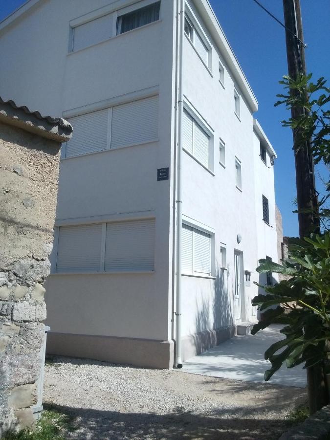 Apartments By The Sea Pag - 11778 Pag Town Exteriér fotografie